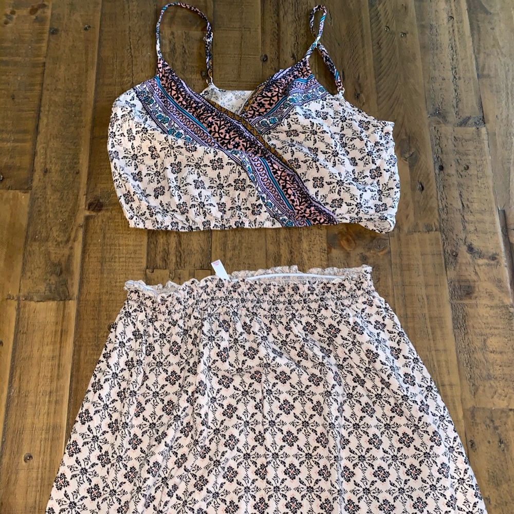 Crop shirt and skirt set
